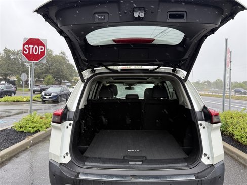 Certified 2022 Nissan Rogue SV w/ SV Premium Package image 34