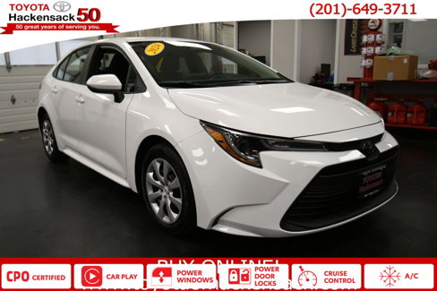 Certified 2024 Toyota Corolla LE image 1