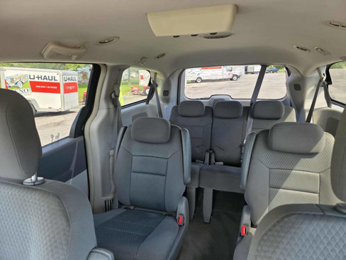 Used 2010 Chrysler Town & Country LX w/ PWR Convenience Group image 16