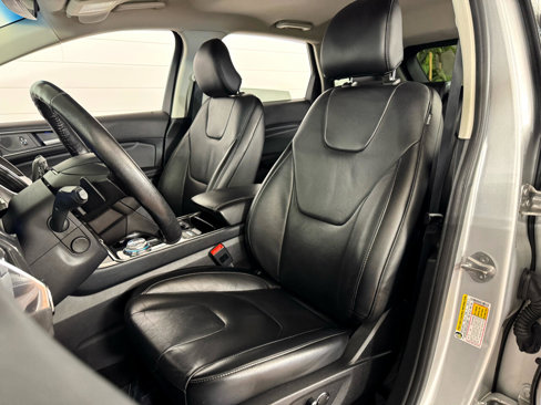 Used 2019 Ford Edge Titanium image 13