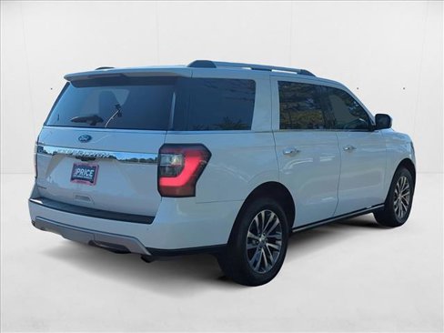 Used 2018 Ford Expedition Limited image 4