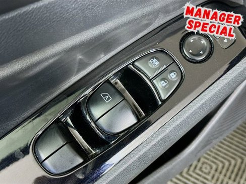 Used 2023 Nissan Altima 2.5 SV image 19