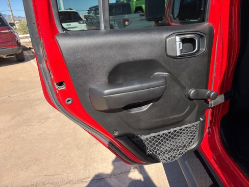 Used 2019 Jeep Wrangler Unlimited Sport image 17