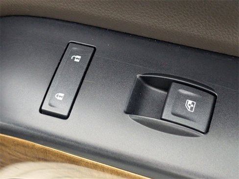 Used 2015 Chevrolet Silverado 1500 LTZ w/ LTZ Plus Package image 33