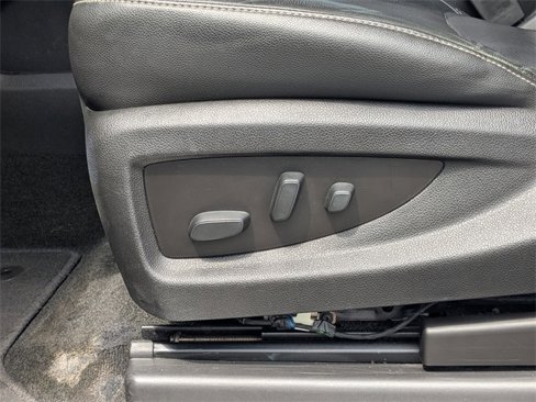 Used 2018 GMC Yukon XL SLT image 20