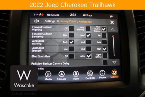 Used 2022 Jeep Cherokee Trailhawk image 56