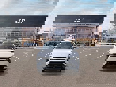 New 2025 Kia K4 LX image 2