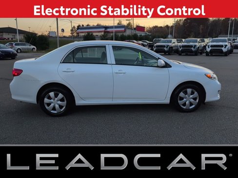 Used 2010 Toyota Corolla LE image 6