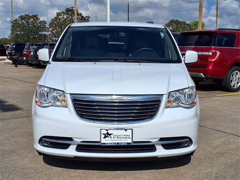 Used 2016 Chrysler Town & Country Touring image 28