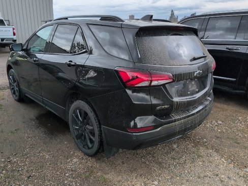 Used 2022 Chevrolet Equinox RS w/ RS Leather Package image 2