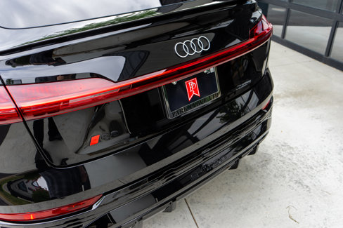 Used 2024 Audi Q8 e-tron Prestige w/ Prestige Package image 7