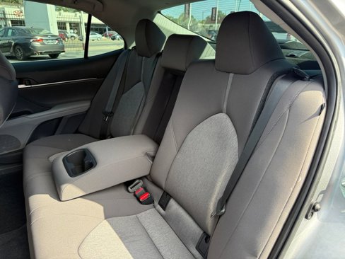 Used 2024 Toyota Camry LE w/ Convenience Package image 23