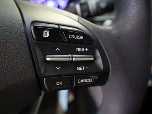 Used 2019 Hyundai Elantra SEL image 17