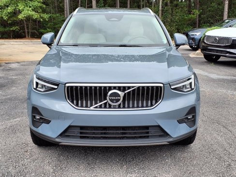 Certified 2023 Volvo XC40 B5 Plus w/ Driver Assist Package image 10