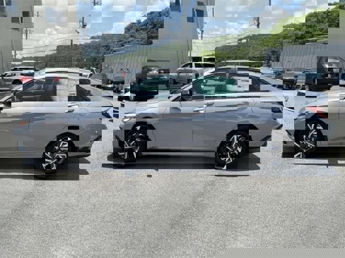 New 2025 Hyundai Elantra Sport image 2