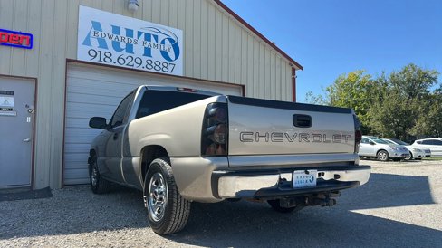 Used 2001 Chevrolet Silverado 1500 2WD Regular Cab image 13