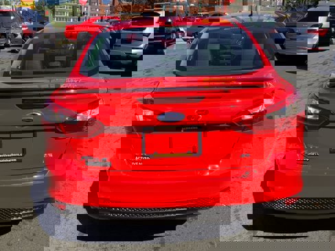 Used 2013 Ford Focus SE image 12