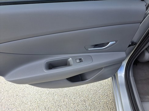 Used 2023 Hyundai Elantra SEL image 7