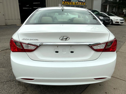 Used 2011 Hyundai Sonata GLS image 4
