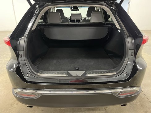 Used 2023 Toyota Venza LE image 22