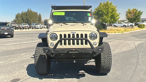 Used 2017 Jeep Wrangler Unlimited Rubicon w/ Cold Weather Group image 8