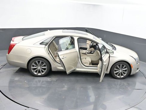 Used 2013 Cadillac XTS Luxury image 46