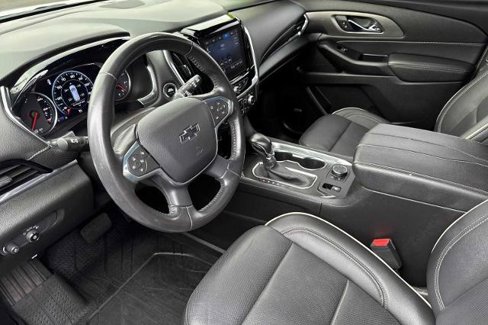 Used 2022 Chevrolet Traverse Premier w/ Redline Edition image 12