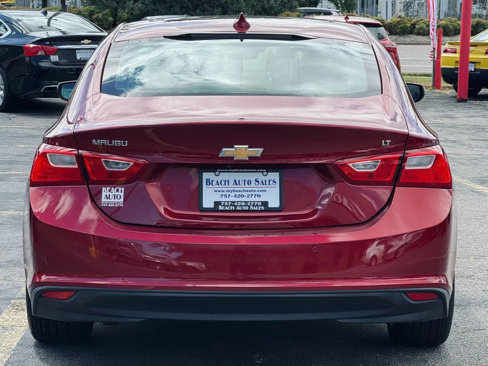 Used 2017 Chevrolet Malibu LT w/ Leather Package image 8