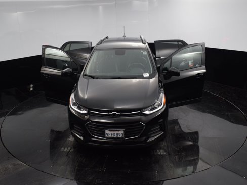 Used 2022 Chevrolet Trax LT w/ Midnight Edition image 34