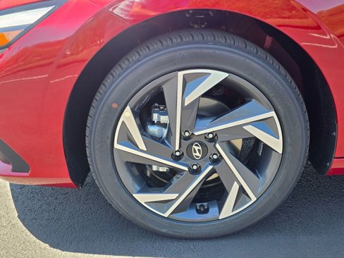 New 2025 Hyundai Elantra Sport image 11