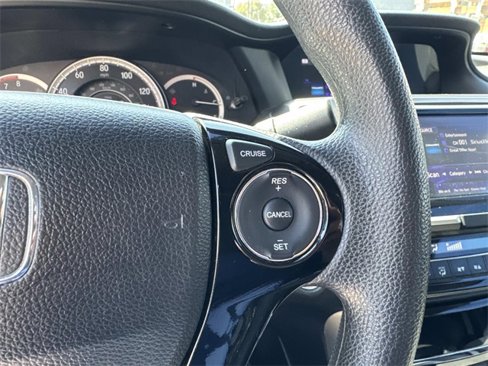 Used 2017 Honda Accord EX image 23