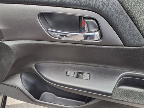 Used 2013 Honda Accord LX image 28