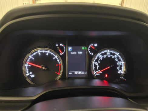 Used 2024 Toyota 4Runner TRD Off-Road Premium image 25