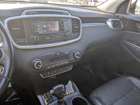 Used 2016 Kia Sorento EX image 22