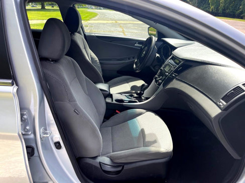 Used 2013 Hyundai Sonata GLS image 30