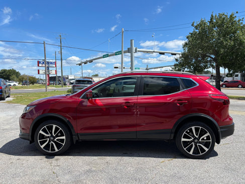 Used 2019 Nissan Rogue Sport SL w/ Premium Package image 4