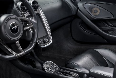 Used 2020 McLaren 570S Spider image 21