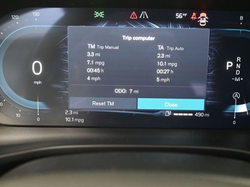 New 2025 Volvo XC40 B5 Core image 20