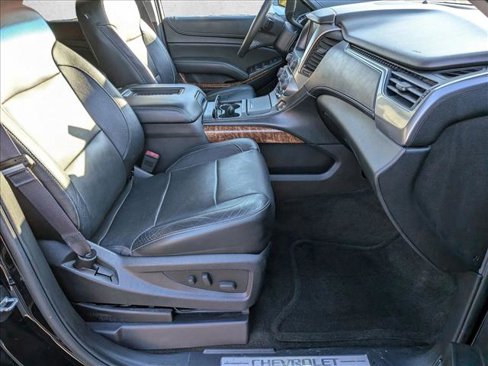Used 2016 Chevrolet Suburban LTZ image 21