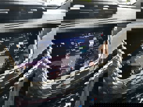 Used 2023 Cadillac XT6 Sport w/ Technology Package image 16