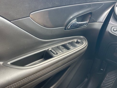 Used 2021 Buick Encore Preferred w/ Safety Package image 19
