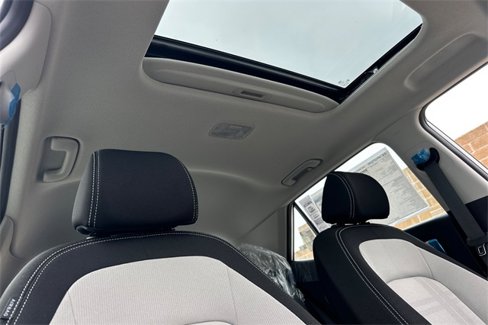 New 2025 Hyundai Venue SEL image 13