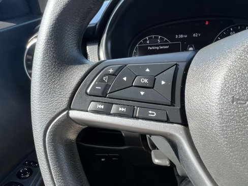 Certified 2022 Nissan Kicks SV image 28