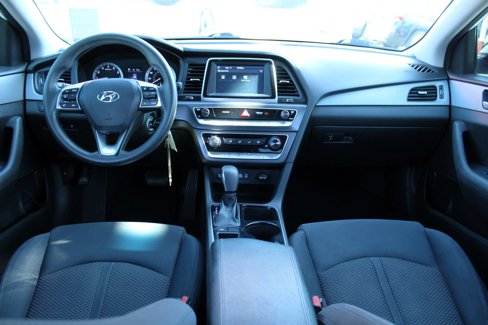 Used 2018 Hyundai Sonata SE w/ Cargo Package image 11