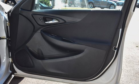 Used 2017 Chevrolet Malibu LT image 26