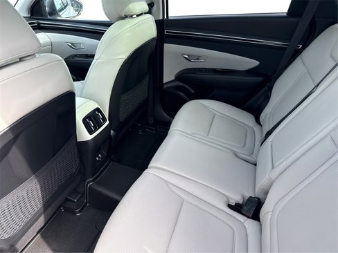 Used 2023 Hyundai Tucson Limited image 10