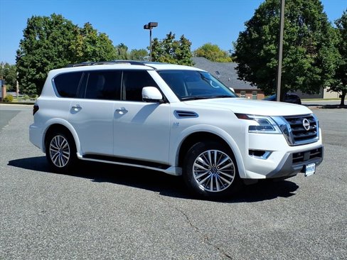 Used 2021 Nissan Armada SL w/ Captain's Chairs Package image 2
