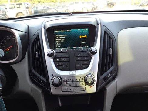Used 2017 Chevrolet Equinox LS image 18