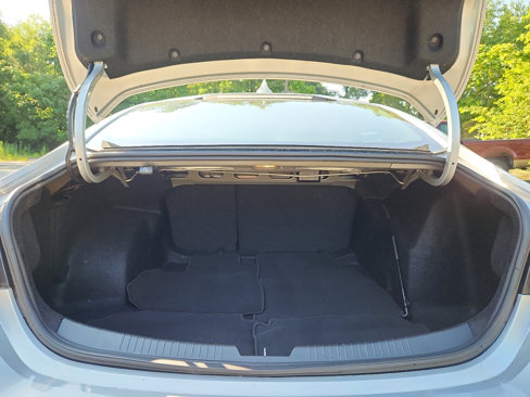 Used 2022 Chevrolet Malibu LT image 16
