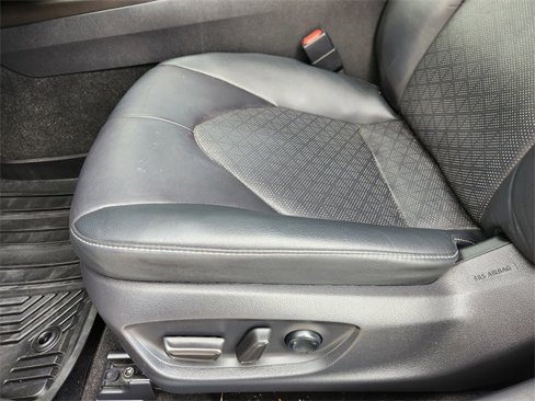 Used 2021 Toyota Camry XSE w/ Carpet Mat Package (TMS) image 24